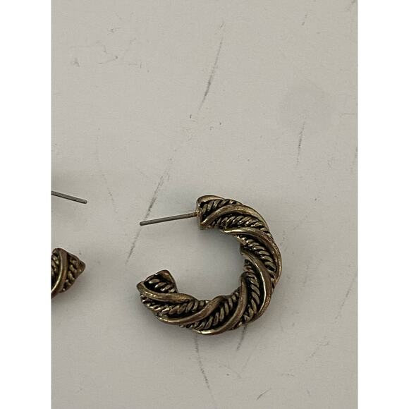 Vintage Mixed Tone Hoop Earrings - Statement Jewelry - Picture 4 of 4